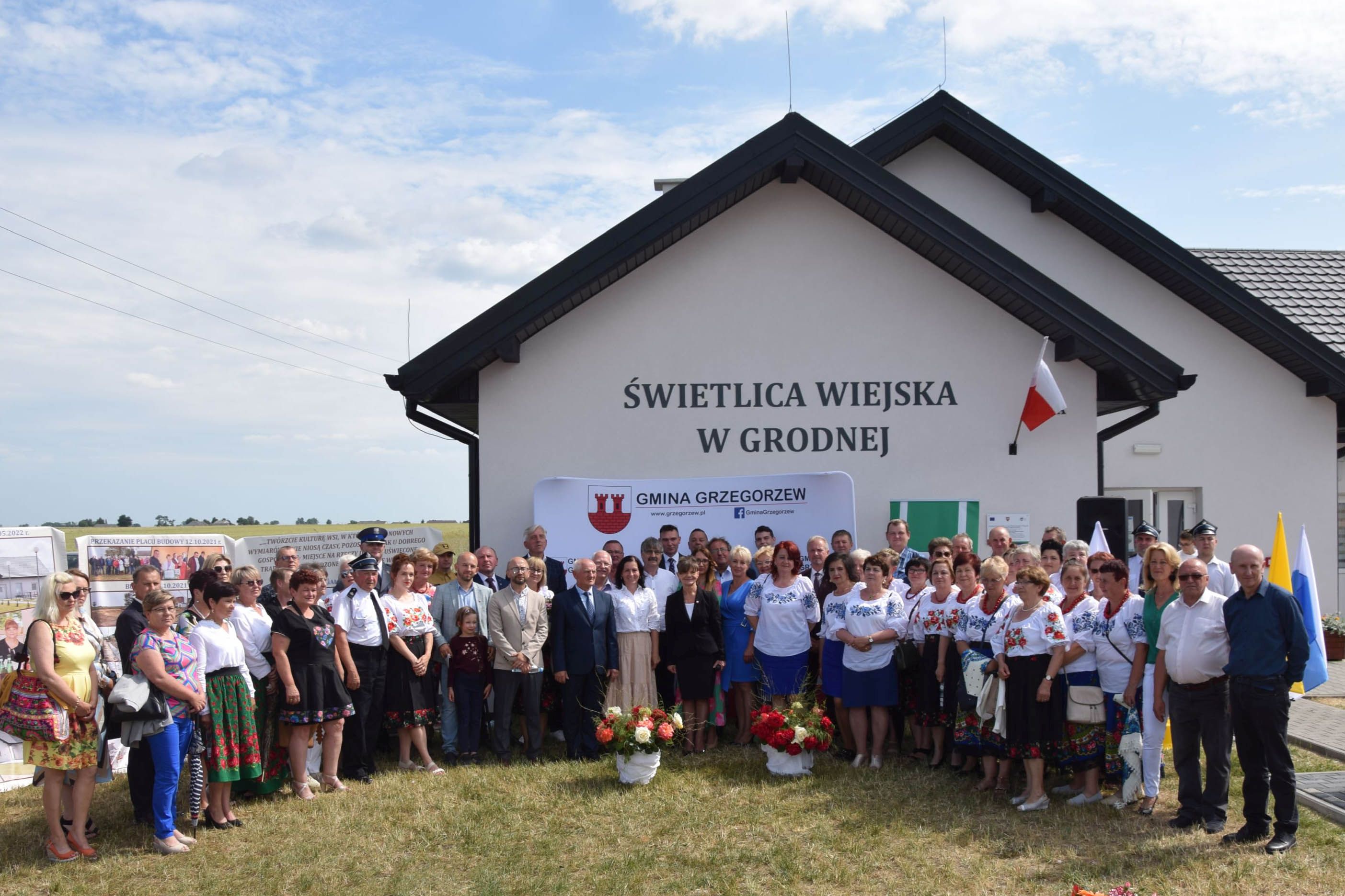 Uroczyste poświęcenie i oddanie Świetlicy Wiejskiej w Grodnej
